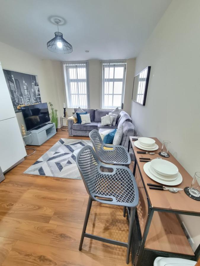 2 Bedroom - City Centre Location - Perfect For Family'S Bradford  Exterior foto