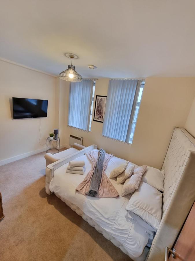 2 Bedroom - City Centre Location - Perfect For Family'S Bradford  Exterior foto